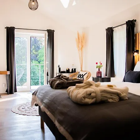 Au Calme De Hosdent 4*