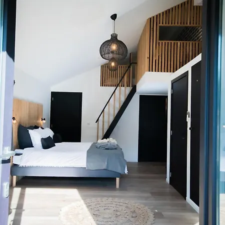 Au Calme De Hosdent Nocleg ze śniadaniem 4*